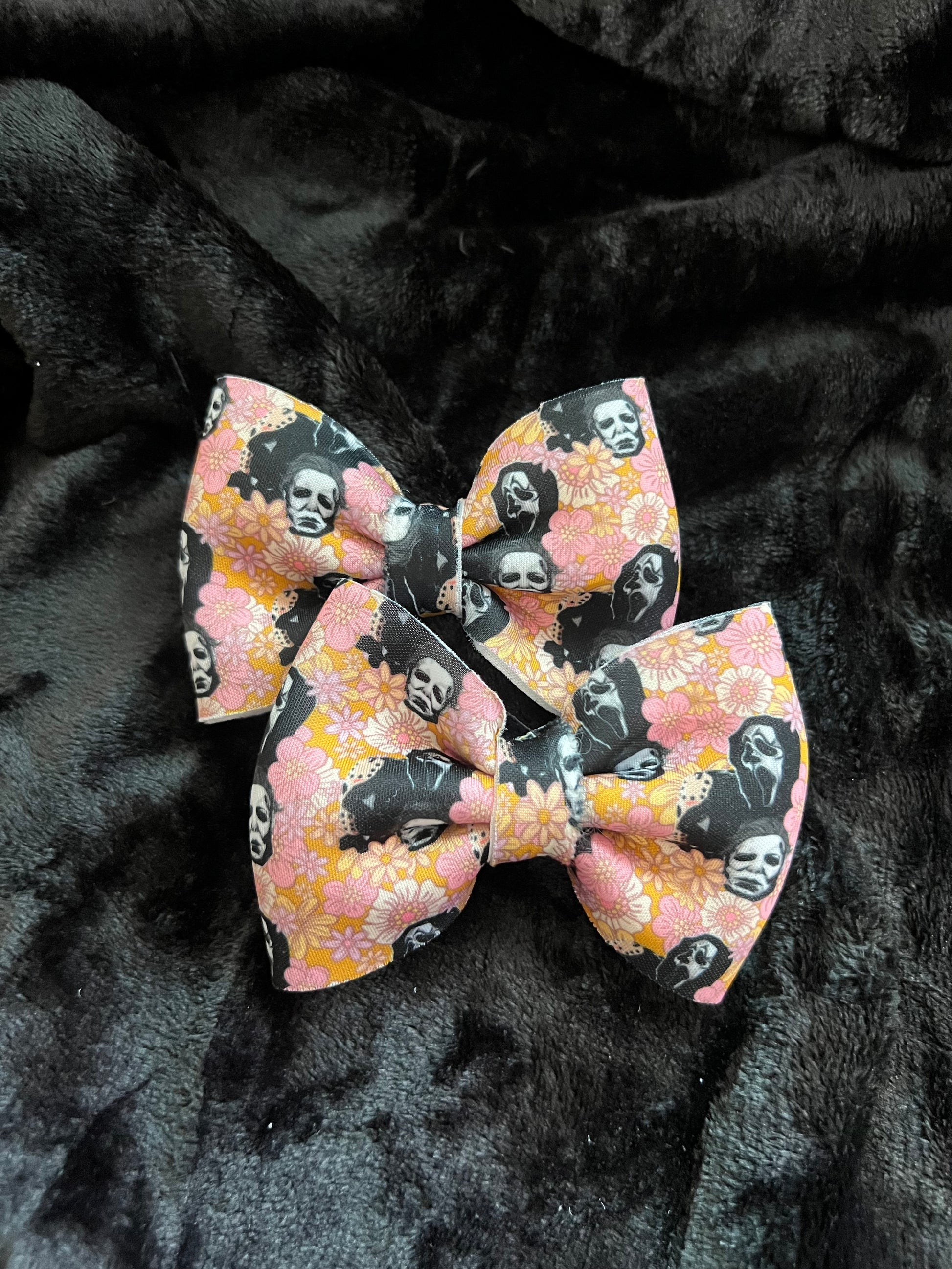 Single Spooky Bow