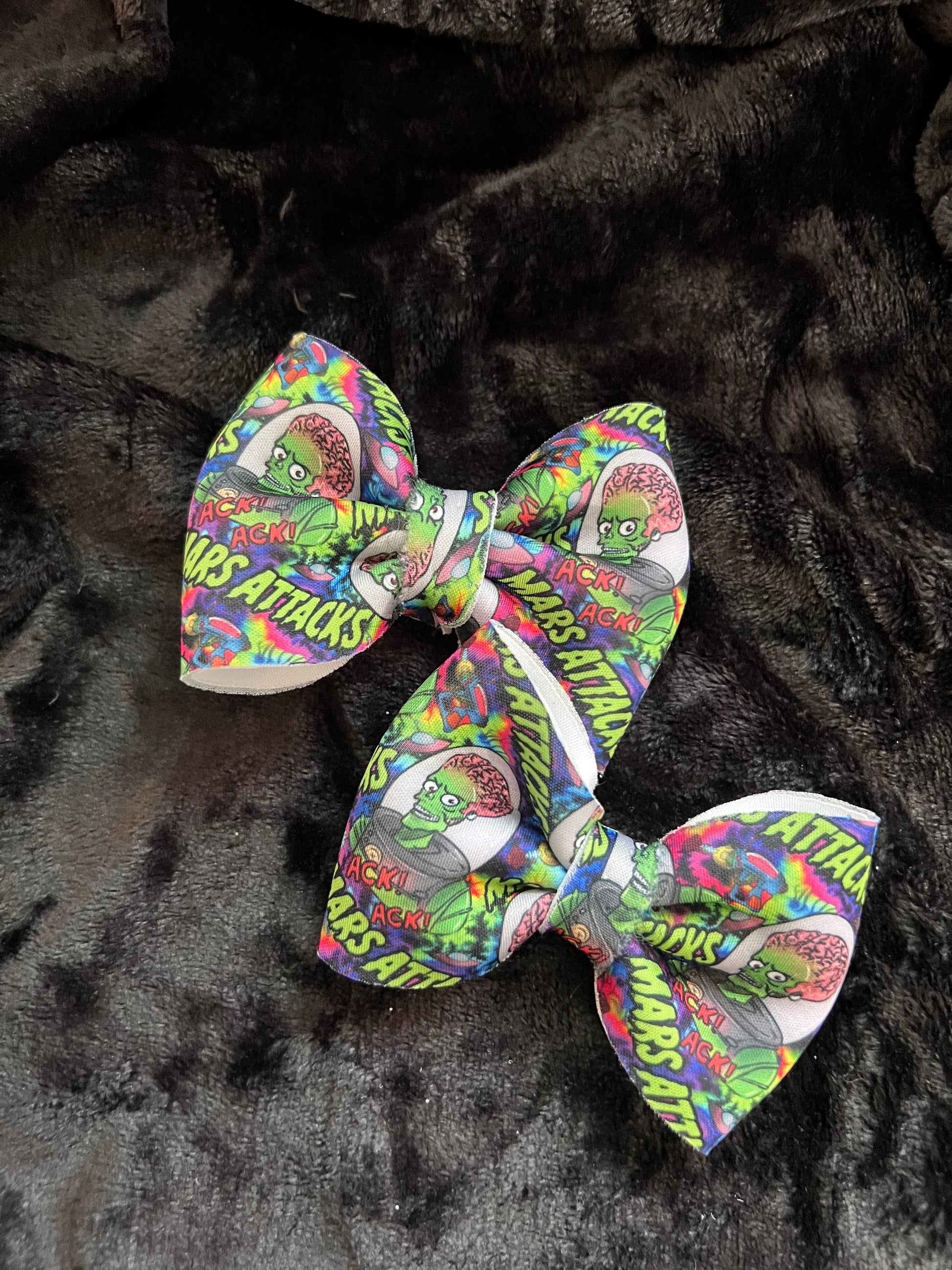 Single Spooky Bow