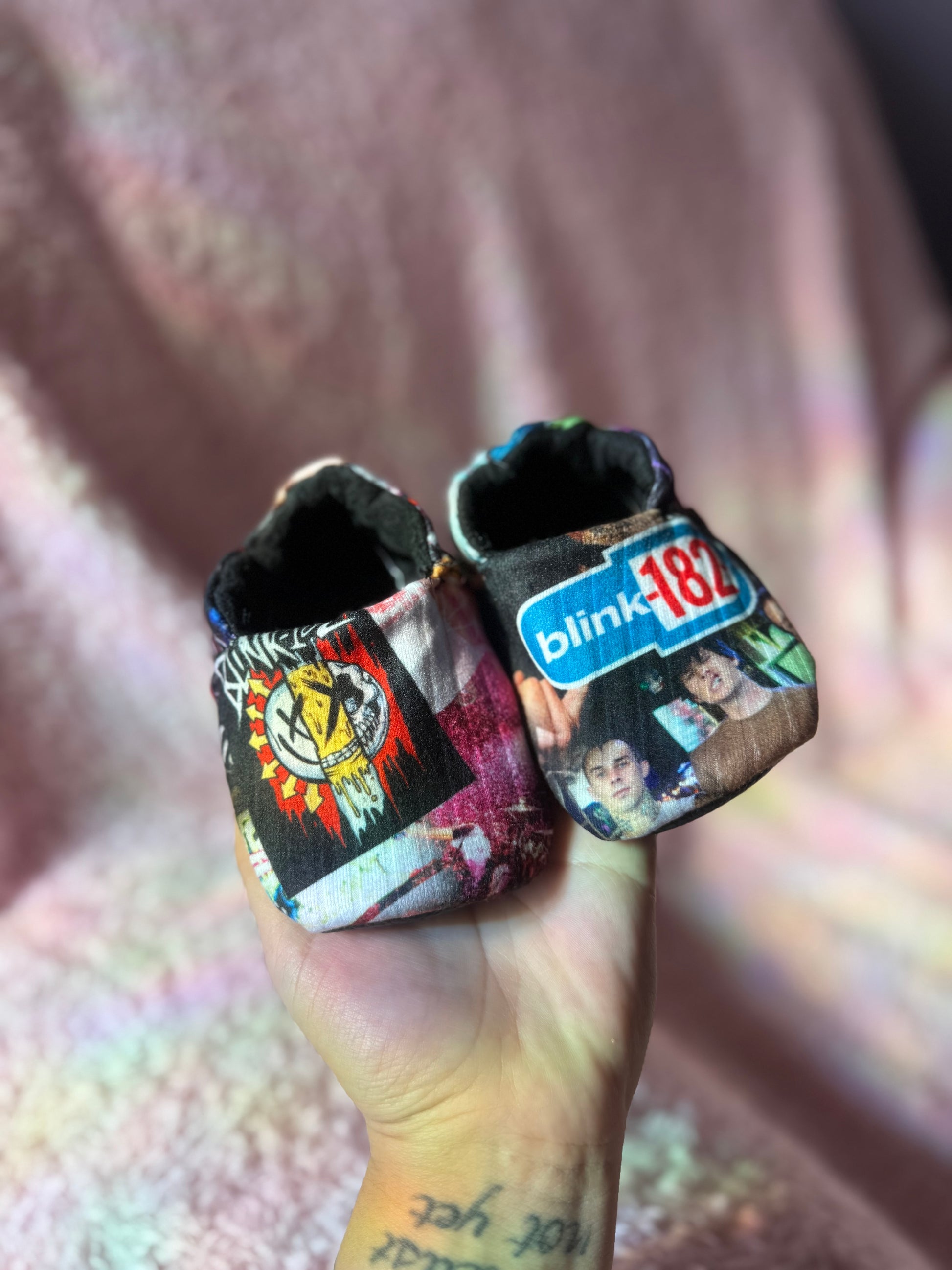 B L I N K 1 8 2 Baby Booties