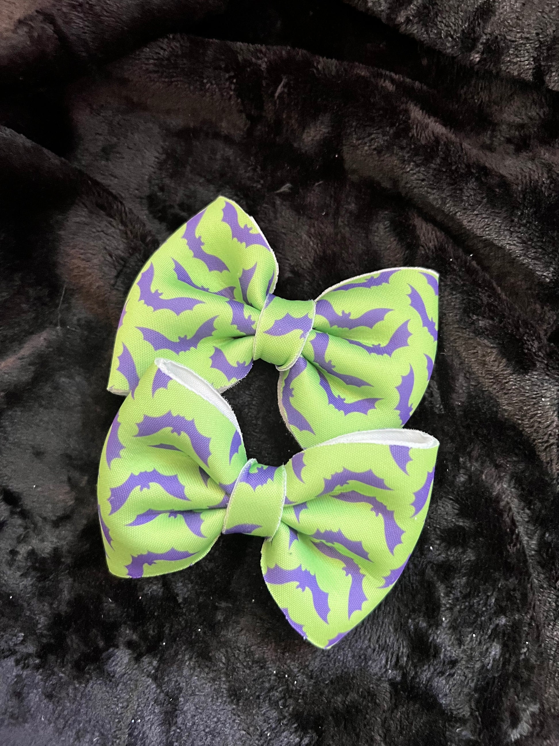Single Spooky Bow