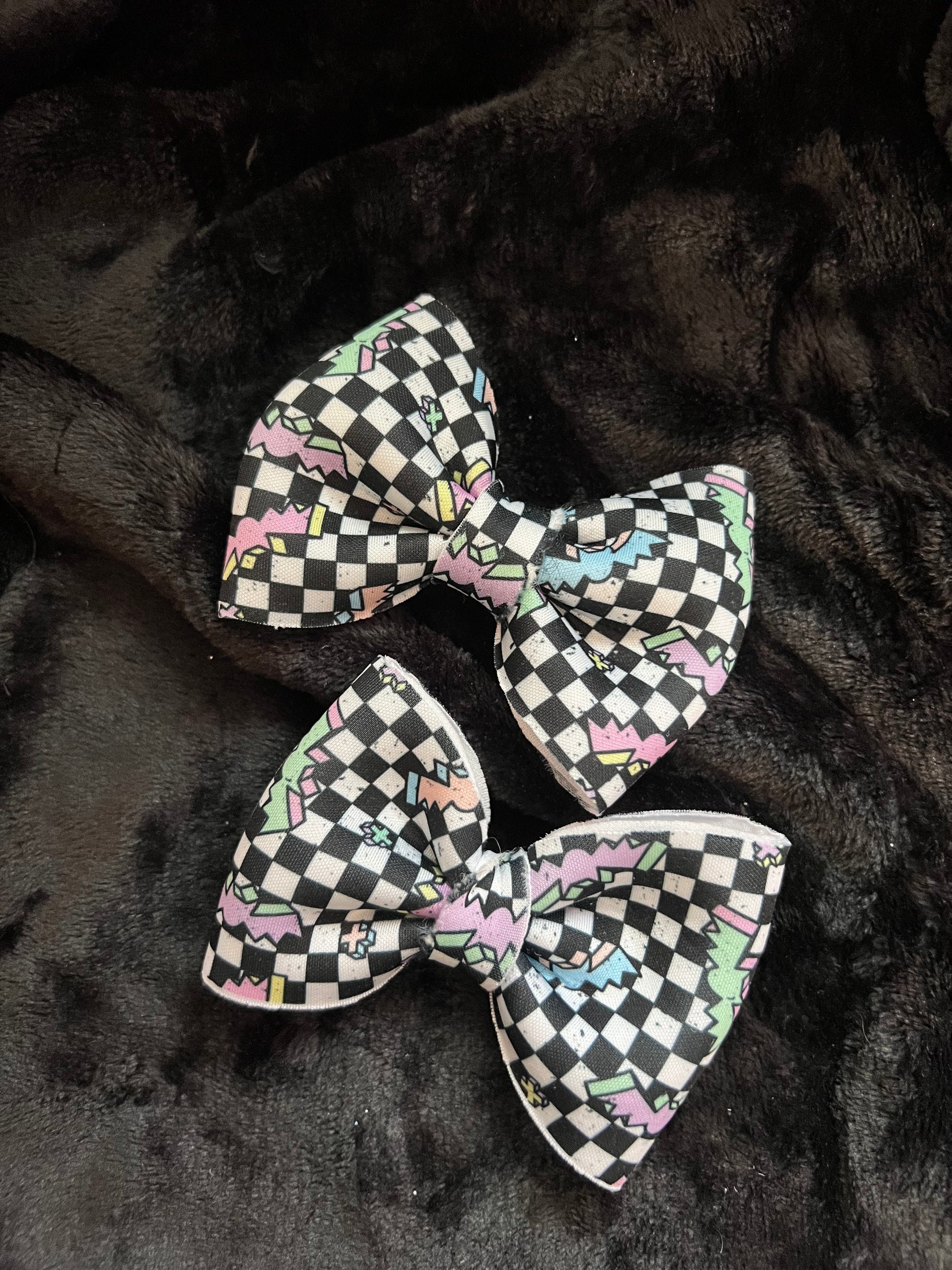Single Spooky Bow