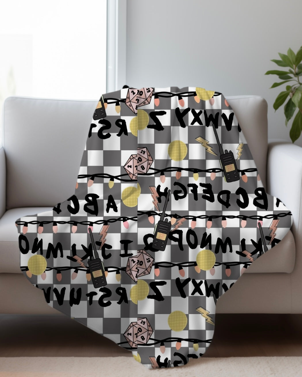 S T R A N G E Letters Blanket